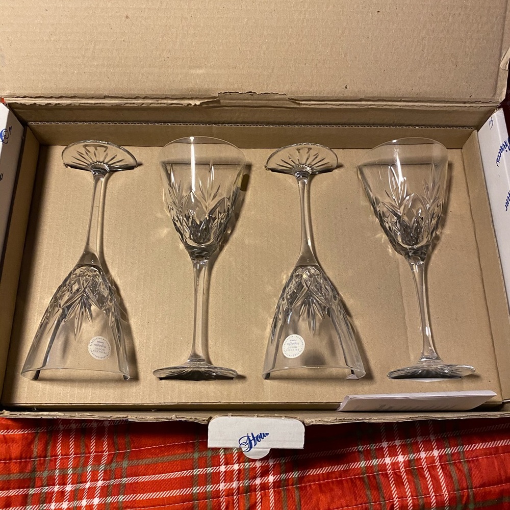 4 Leas Crystal Goblets